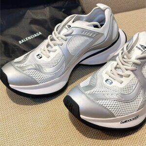 Balenciaga Circuit printed round-top mesh running shoes with outdoor functionali